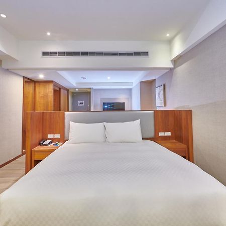 Grand Bay Resort Hotel Heng-ch'un Buitenkant foto Deluxe Room