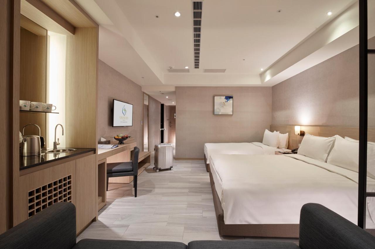 Grand Bay Resort Hotel Heng-ch'un Buitenkant foto Deluxe Room
