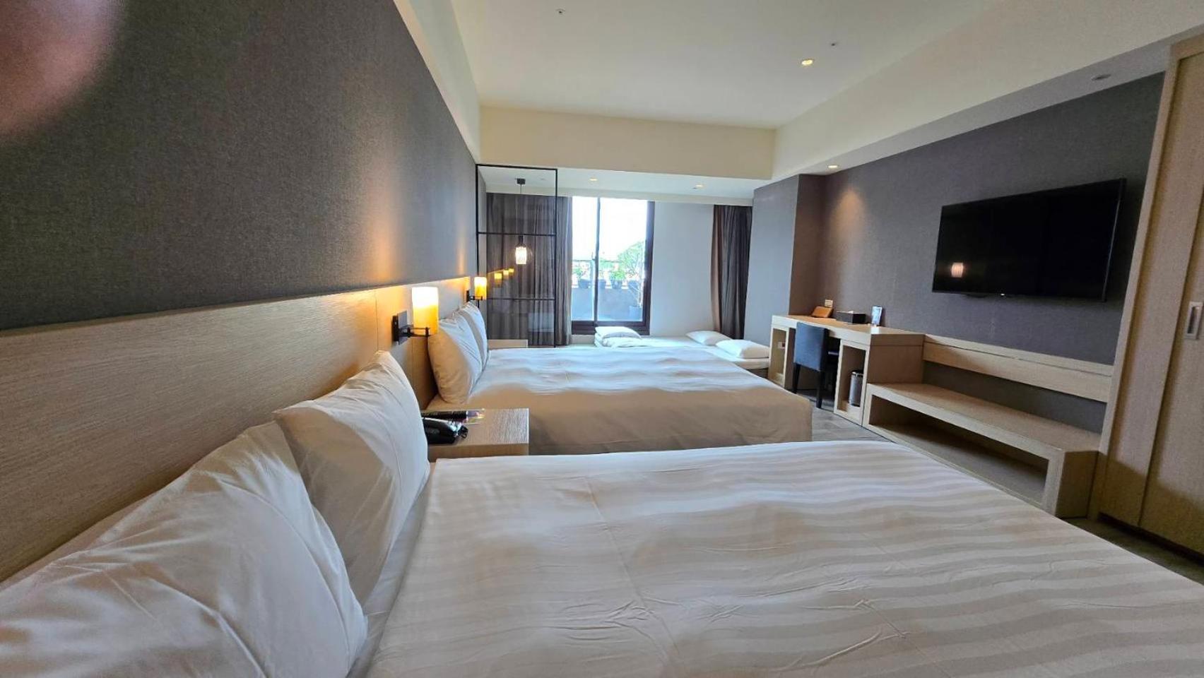 Grand Bay Resort Hotel Heng-ch'un Buitenkant foto Deluxe room